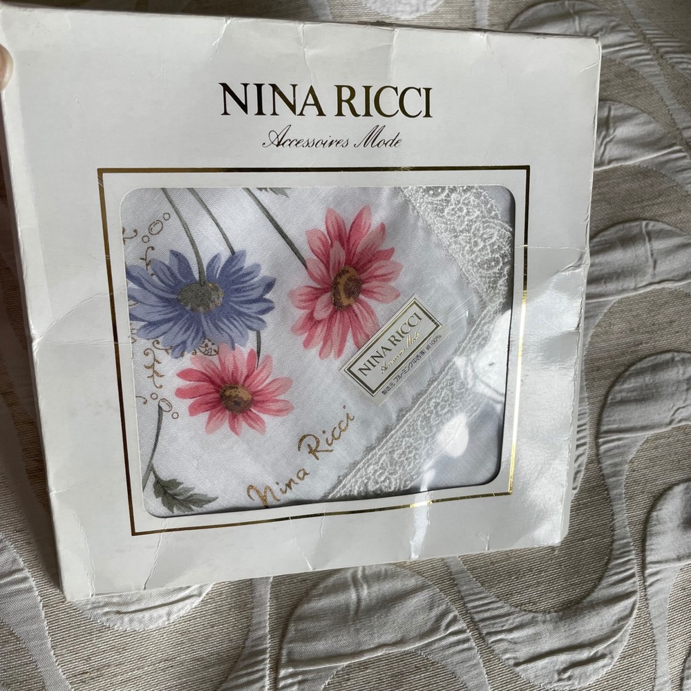 Nina Ricci White Floral Lace Handkerchief Pink Blue Daisy Cotton NRL 1003W VTG